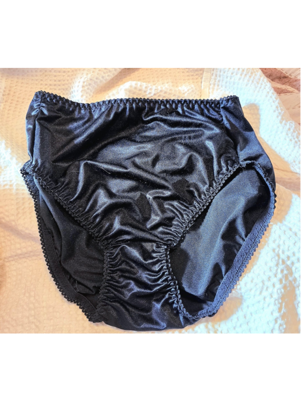 Vintage Vanity Fair Satin Hi Leg Shaping Panties Large 7 NWOT